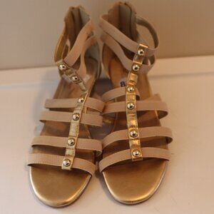 A2 By Aerosoles Gold Sparkle Gladiator wedge Sandals Zip back size 8.5 Casual